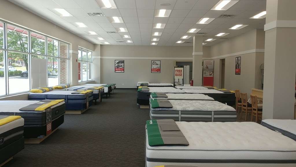 Mattress Firm Lawnside Commons | 340 White Horse Pike, Lawnside, NJ 08045, USA | Phone: (856) 230-7806