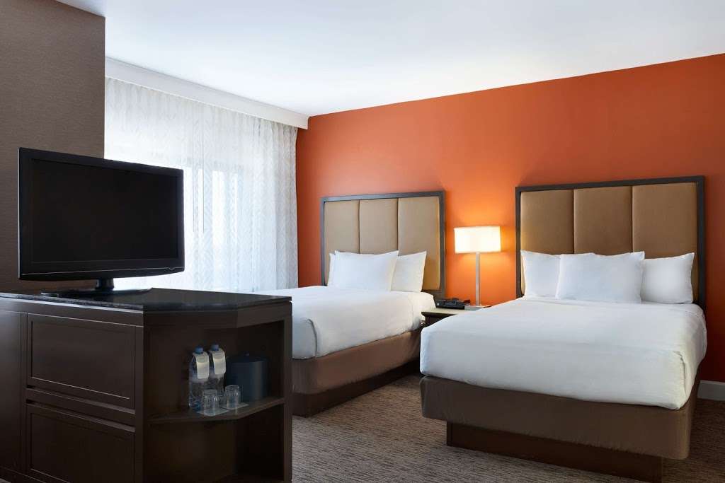 Hyatt Regency Dulles | 2300 Dulles Corner Blvd, Herndon, VA 20171, USA | Phone: (703) 713-1234