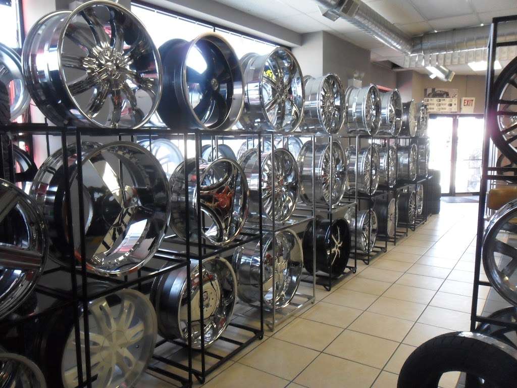 A Gomez Tires Wheels Inc 2 5245 W Grand Ave Chicago Il 60639 Usa