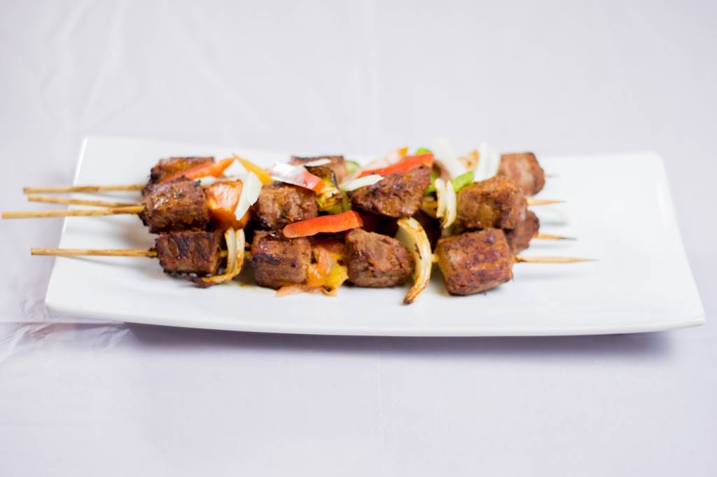 Dabakh Restaurant - Senegalese cuisine | 2225 Morse Rd Service Road, Columbus, OH 43229, USA | Phone: (614) 473-9105