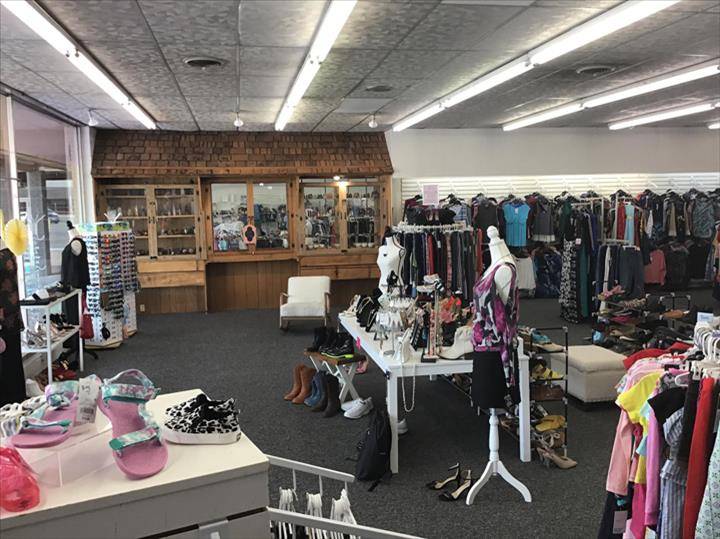 Mimi Blues Boutique | 396 S Indiana St, Mooresville, IN 46158, USA | Phone: (317) 584-3370