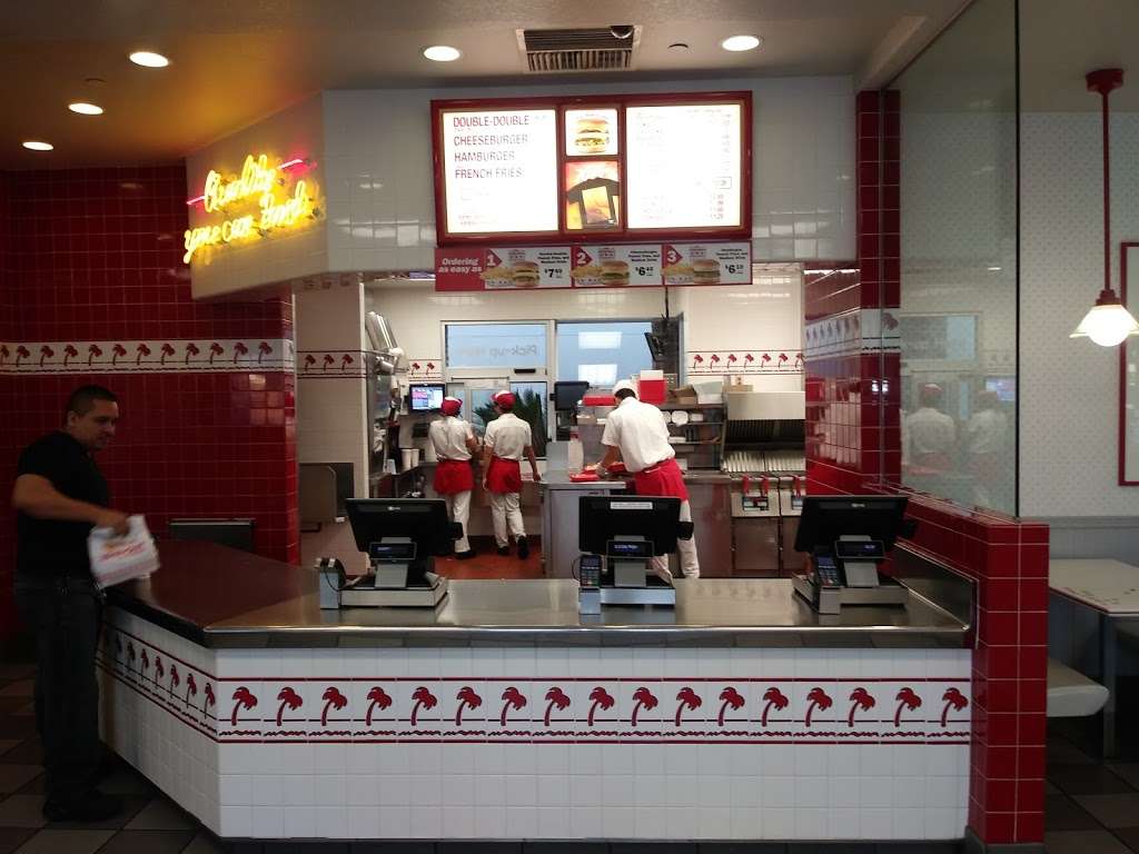 In-N-Out Burger | 28009 Greenspot Rd, Highland, CA 92346, USA | Phone: (800) 786-1000