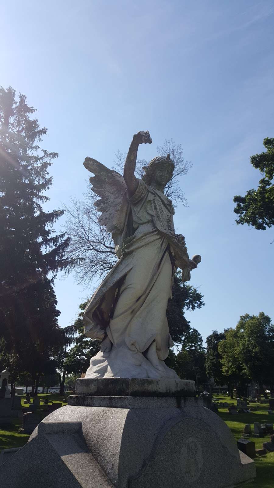 Forest Home Cemetery | 863 Des Plaines Ave, Forest Park, IL 60130, USA | Phone: (708) 366-1900