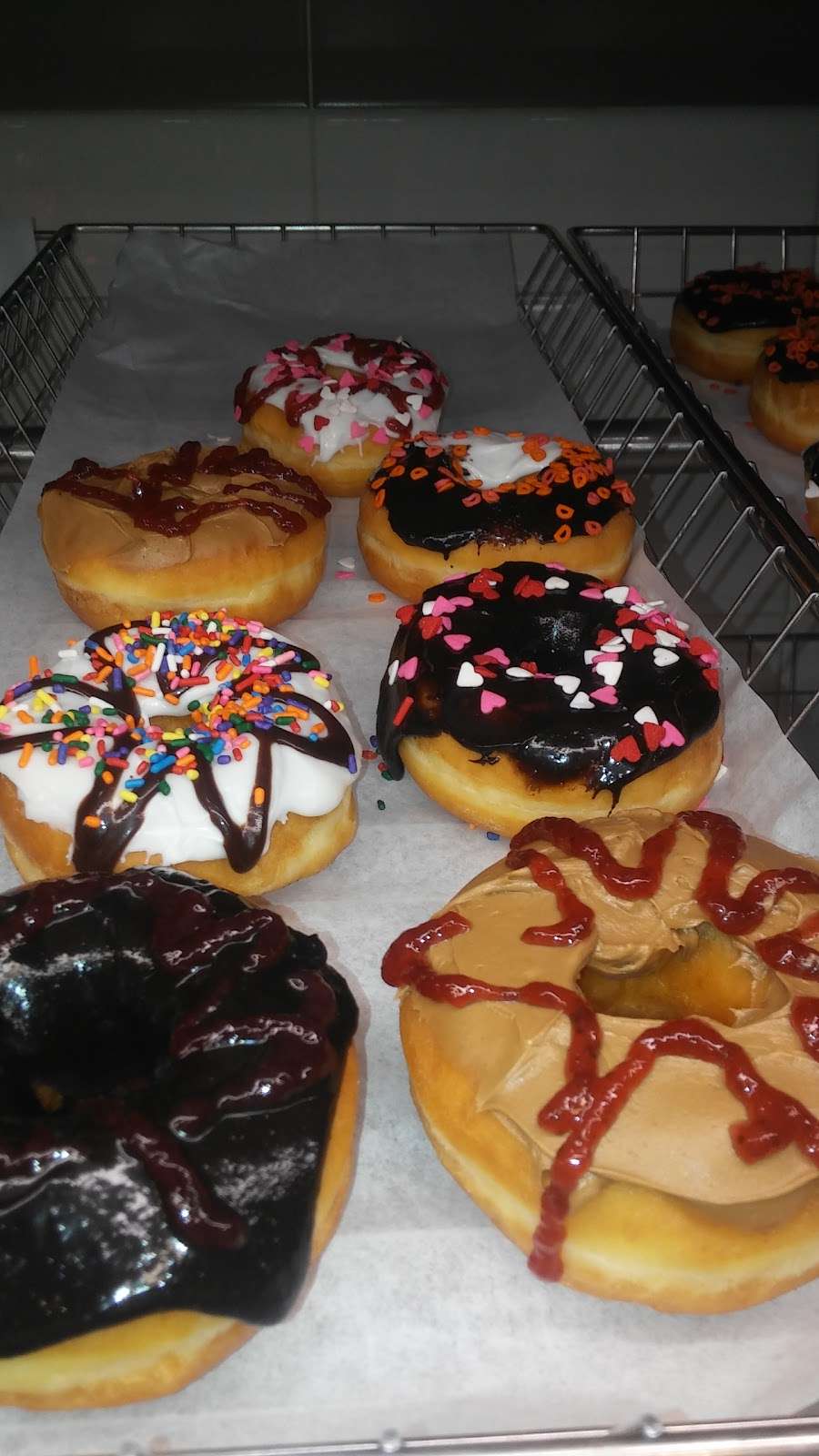 Dunkin Donuts | 5297 S Semoran Blvd, Orlando, FL 32822, USA | Phone: (407) 930-0918