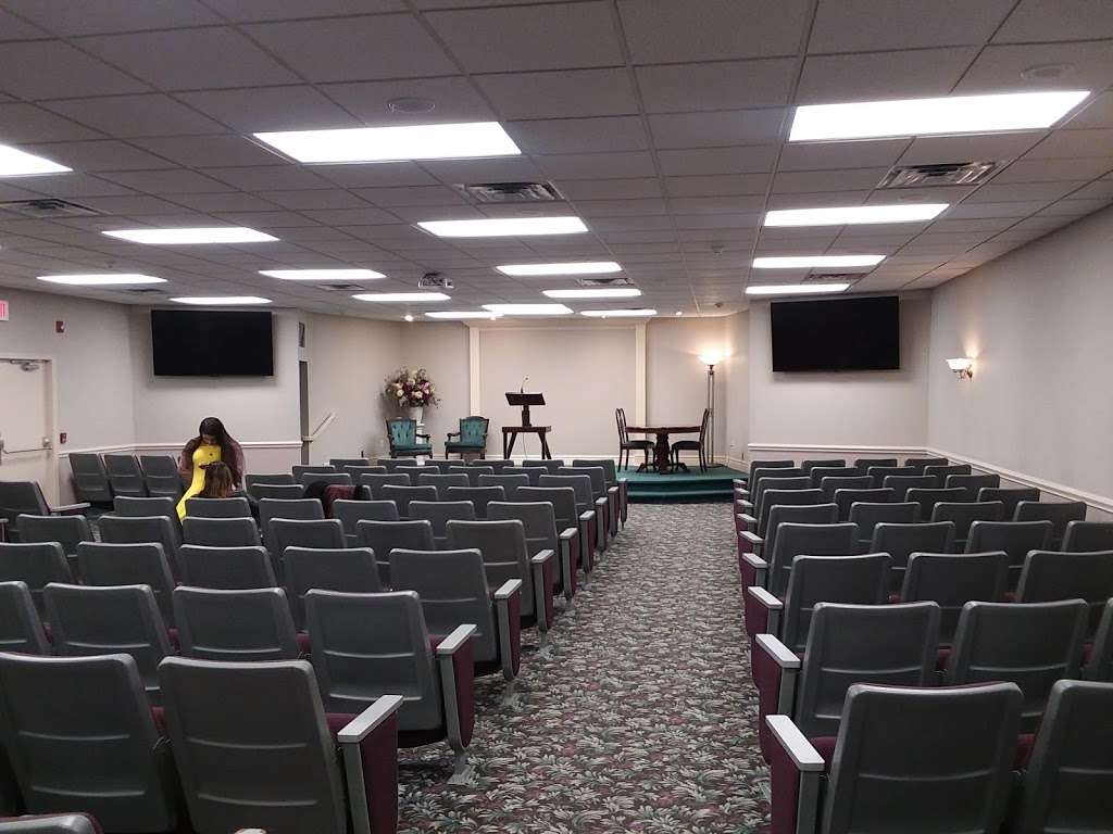 Kingdom Hall of Jehovahs Witnesses | 2718 Linden St, Bethlehem, PA 18017, USA | Phone: (610) 691-2930