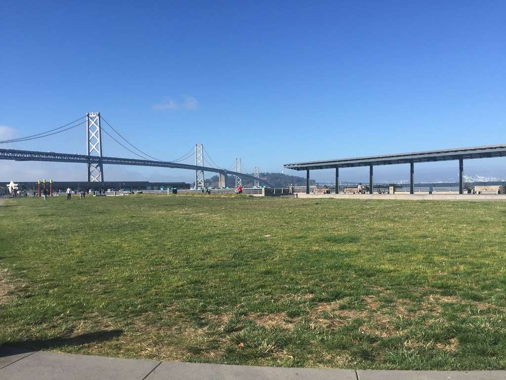 Brannan Street Wharf Park | San Francisco, CA 94105, USA