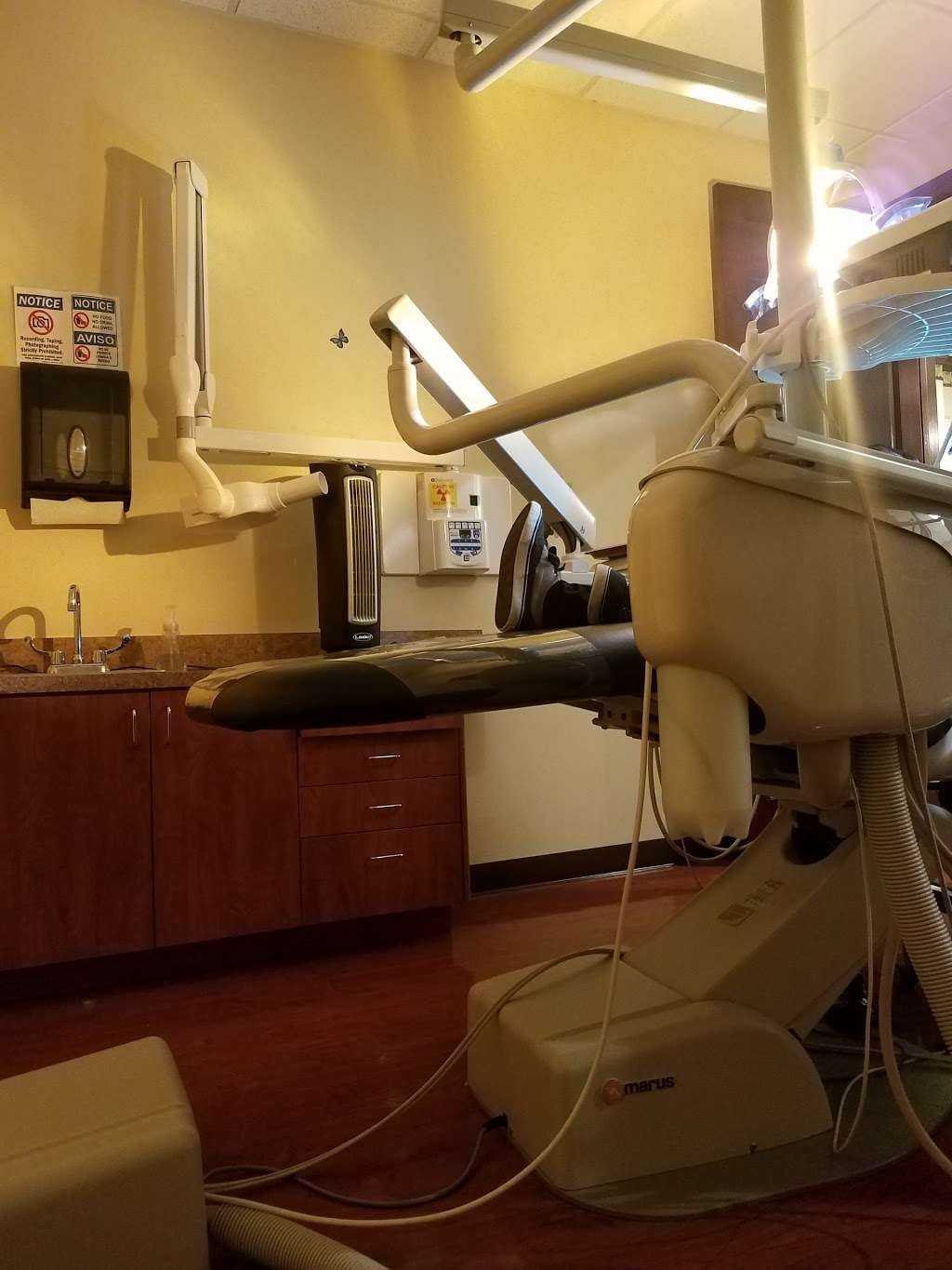 ABC Dental- Crosstimbers | 4400 North Fwy C300, Houston, TX 77022, USA | Phone: (713) 691-1300