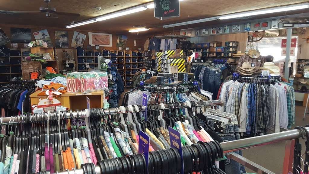 Lays Western Wear & Feed Inc | 5530 Old Rd 37, Lakeland, FL 33811 | Phone: (863) 646-1003