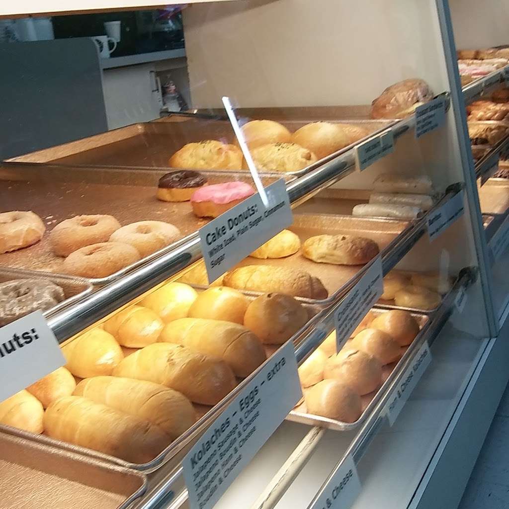 Sugar Land Donut Shop | # 7525, 2164, 2575 Eldridge Rd, Sugar Land, TX 77478 | Phone: (281) 277-1805