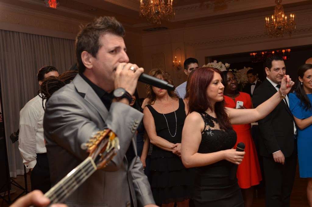 Nikos Koutras Greek Band | 64 William St, North Arlington, NJ 07031, USA | Phone: (718) 607-7969