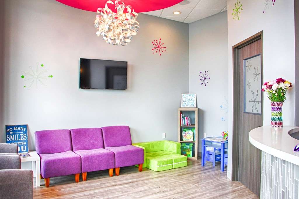 Sugar Land Pediatric Dentistry | 13440 University Blvd #120, Sugar Land, TX 77479, USA | Phone: (281) 207-9545