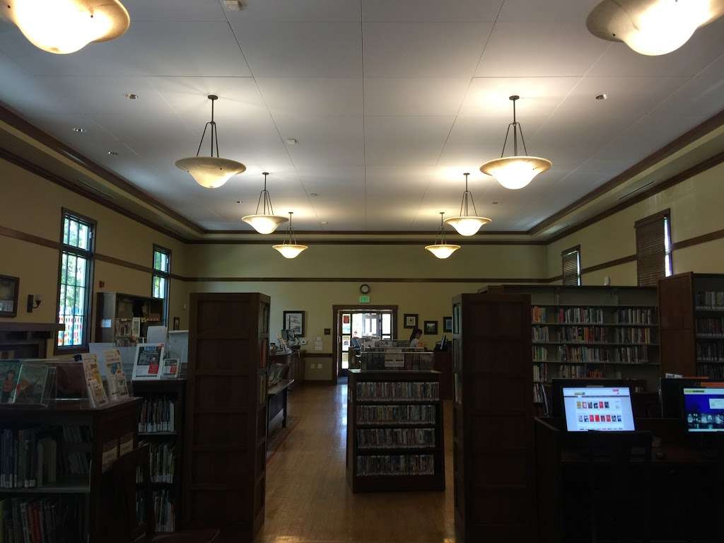 Burlingame Library Easton Branch | 1800 Easton Dr, Burlingame, CA 94010, USA | Phone: (650) 340-6180