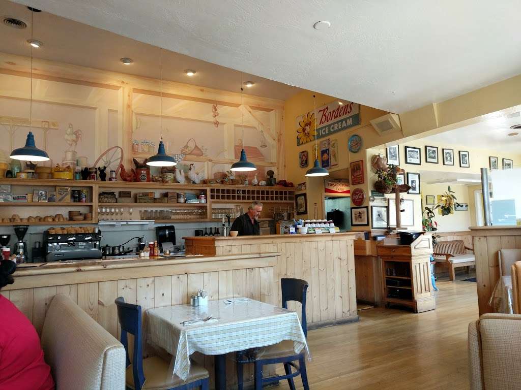 Dipsea Cafe | 200 Shoreline Hwy, Mill Valley, CA 94941 | Phone: (415) 381-0298