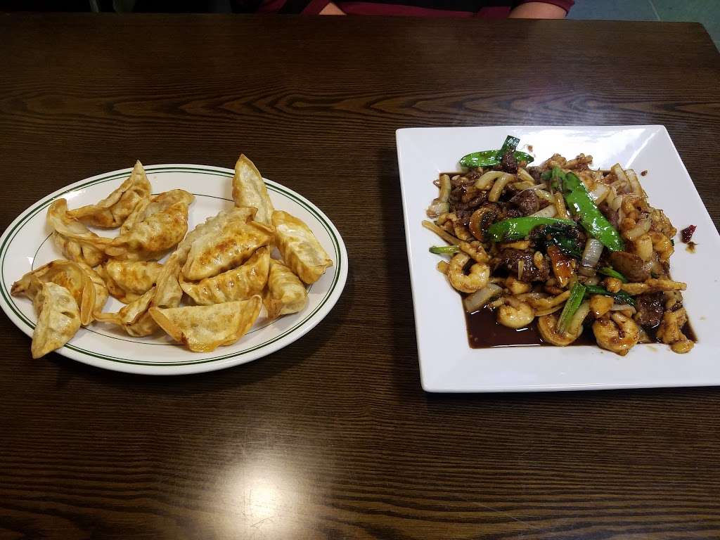 Golden China Restaurant | 1117 N Queen St, Martinsburg, WV 25404 | Phone: (304) 263-1110