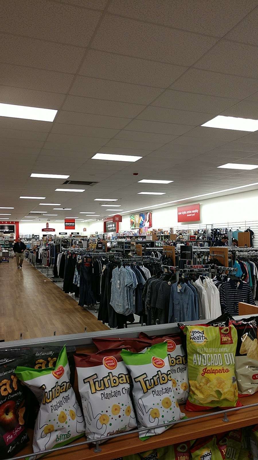 T.J. Maxx | 240 Main St, Wilmington, MA 01887, USA | Phone: (978) 658-6802