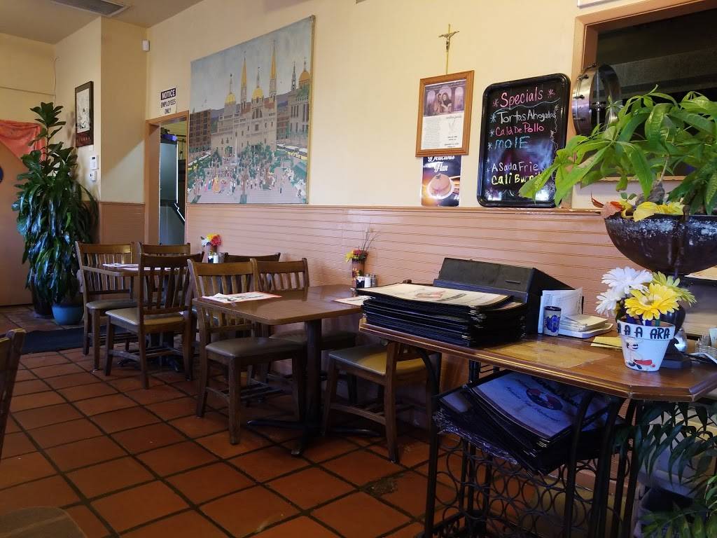 Guadalajara Restaurant | 3020 N Weber Ave, Fresno, CA 93705 | Phone: (559) 268-9528