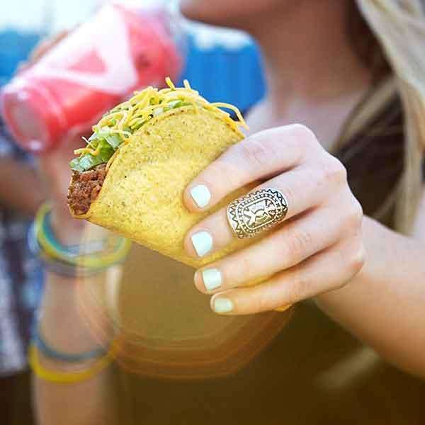 Taco Bell | 11101 Woodley Ave, Granada Hills, CA 91344, USA | Phone: (818) 368-4450