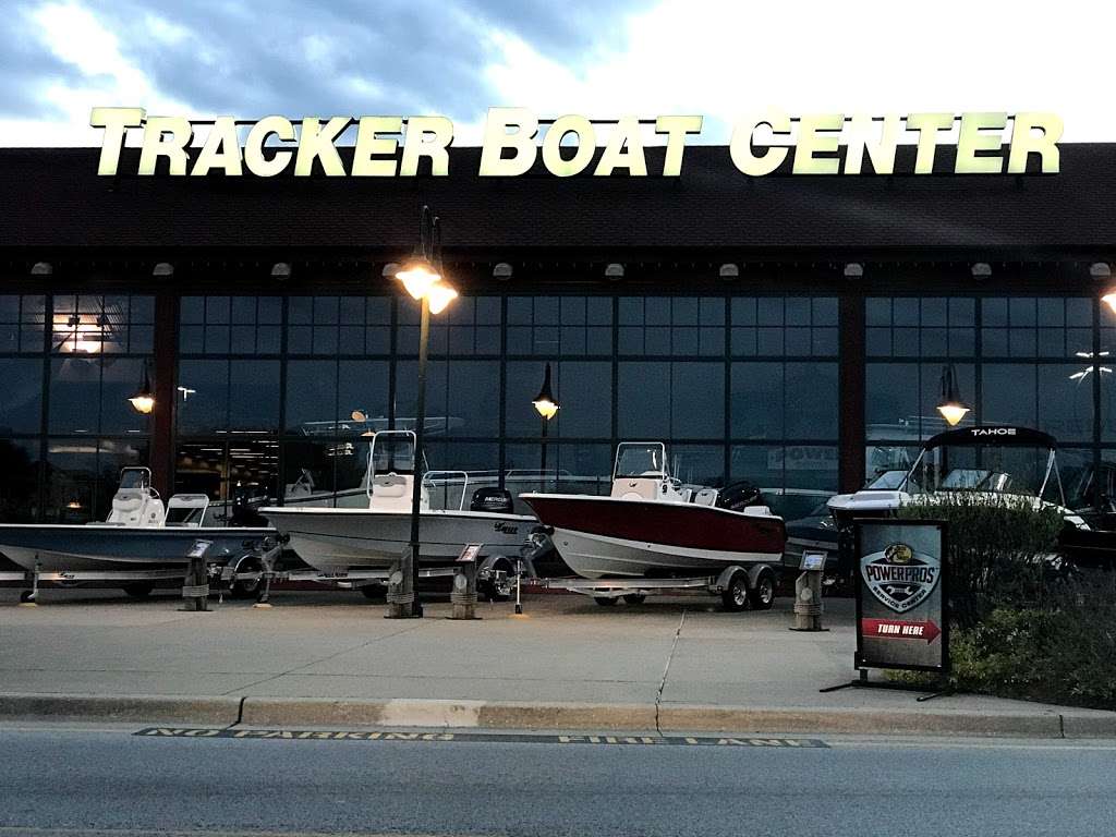 Bass Pro Shops Tracker Boat Center | 7000 Arundel Mills Cir e2, Hanover, MD 21076 | Phone: (410) 689-2633