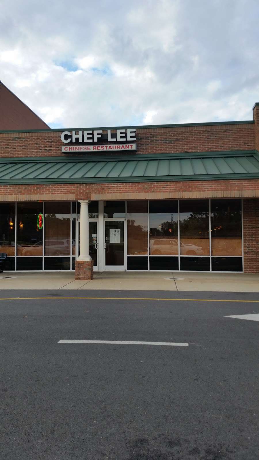 Chef Lee Chinese Restaurant | 2720 Fairground Rd, Goochland, VA 23063, USA | Phone: (804) 556-2211