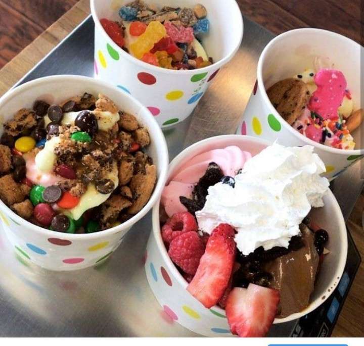 The Frozen Spoon Self Serve Frozen Yogurt | 535 Tovrea Rd #104, Alvin, TX 77511, USA | Phone: (832) 645-5612