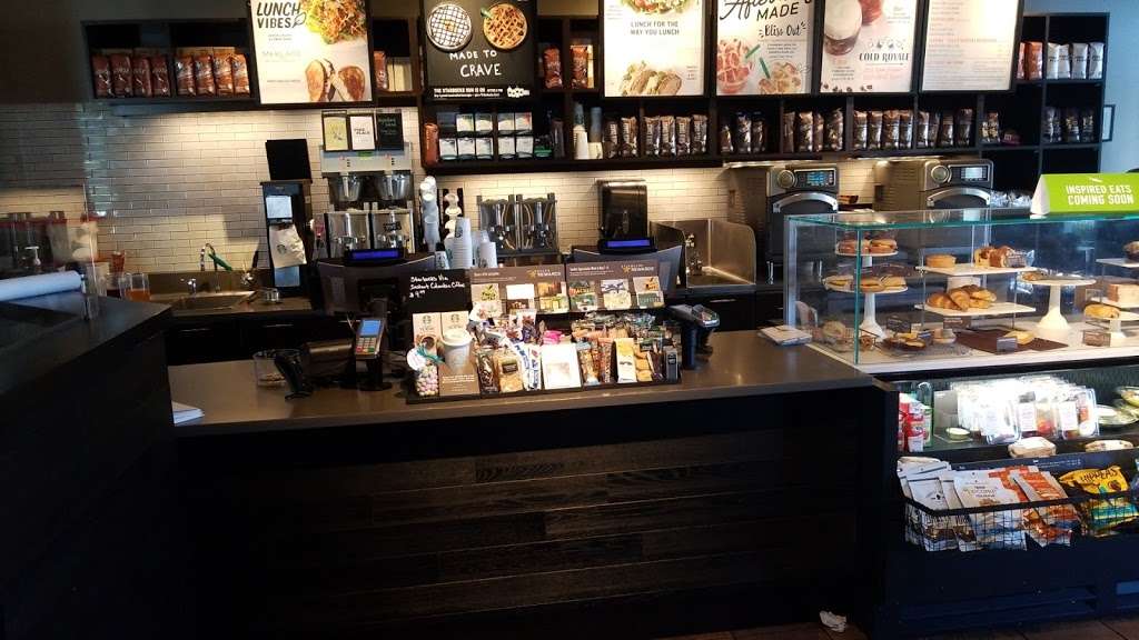 Starbucks | 1211 E Embarcadero, Oakland, CA 94606, USA | Phone: (510) 533-8287