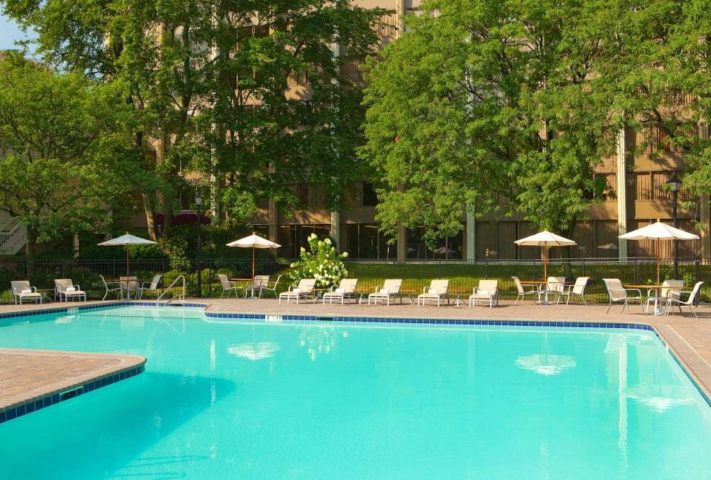 The Hotel ML | 915 NJ-73, Mt Laurel Township, NJ 08054, USA | Phone: (856) 234-7300