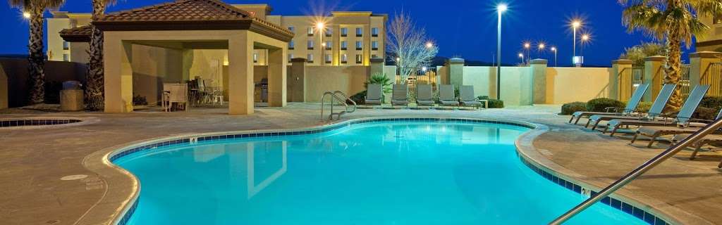 Holiday Inn Express & Suites Barstow-Outlet Center | 2700 Lenwood Rd, Barstow, CA 92311, USA | Phone: (760) 253-9200