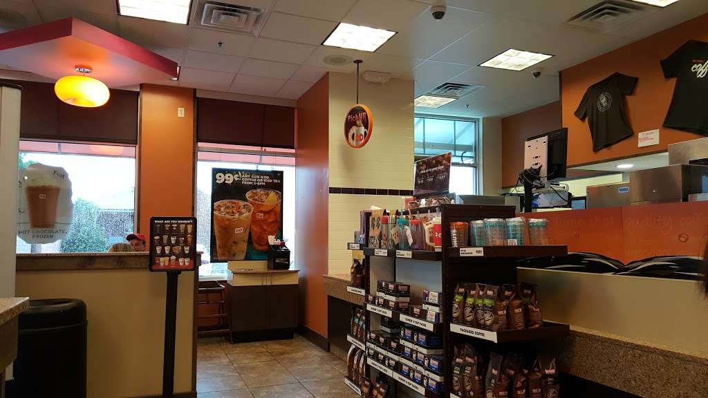 Dunkin | 8750 S Howell Ave, Oak Creek, WI 53154, USA | Phone: (414) 571-2440