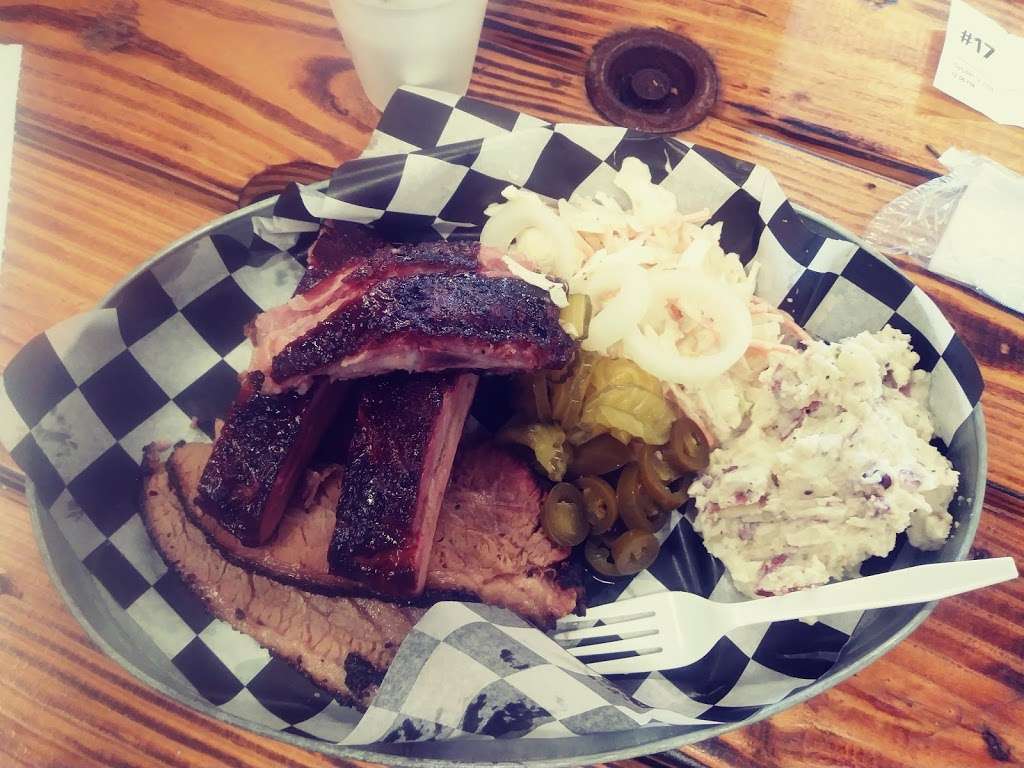 BBQBarn | 7103 Loop 540, Beasley, TX 77417, USA | Phone: (979) 387-2276