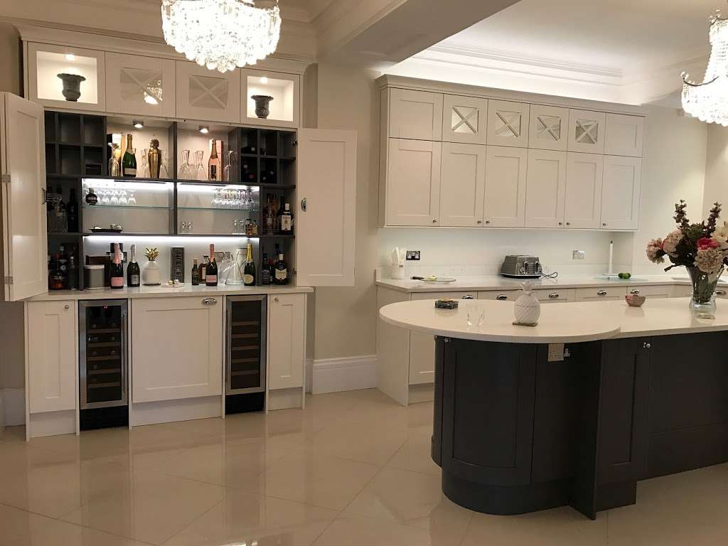 M kitchens | 6 Ravenswood Cres, West Wickham BR4 0JJ, UK | Phone: 020 8777 4949