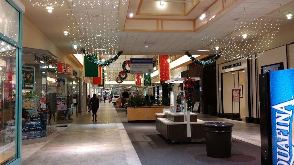 The Hanover Mall | 1775 Washington St, Hanover, MA 02339, USA | Phone: (781) 826-4392