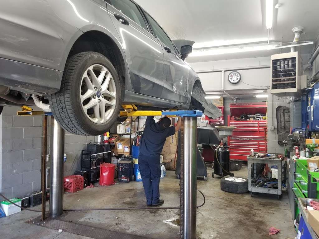 Auto Repair of Northbrook | 1975 Shermer Rd, Northbrook, IL 60062, USA | Phone: (847) 498-6677