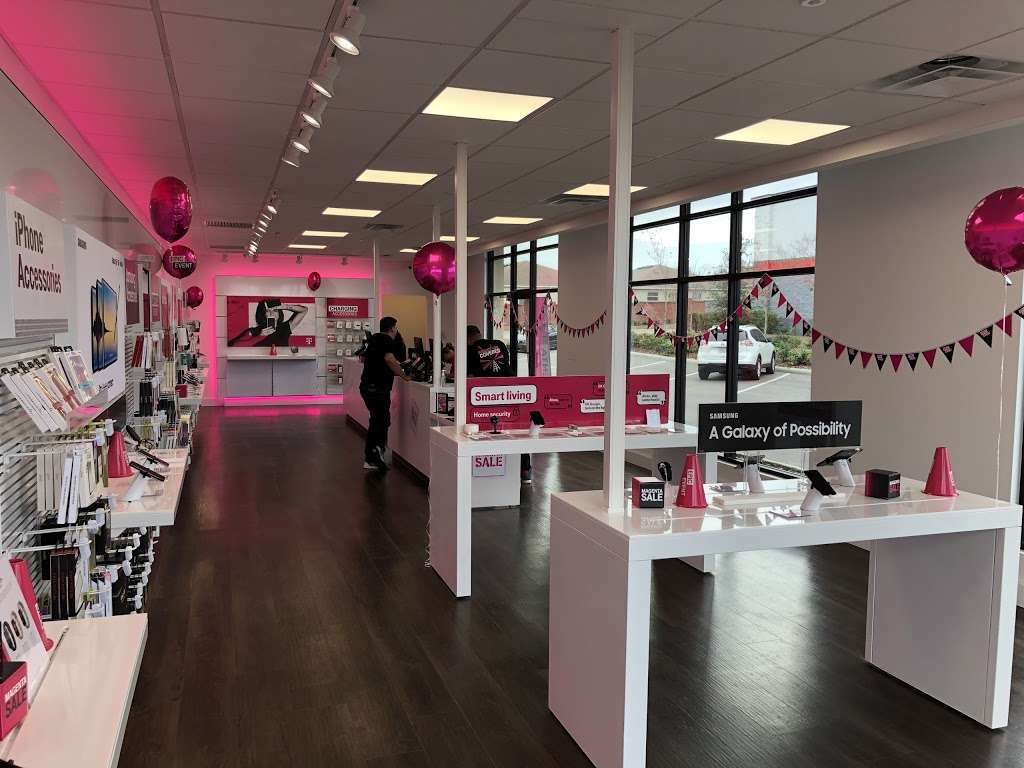 T-Mobile | 16526 FL-50, Clermont, FL 34711, USA | Phone: (352) 432-8020