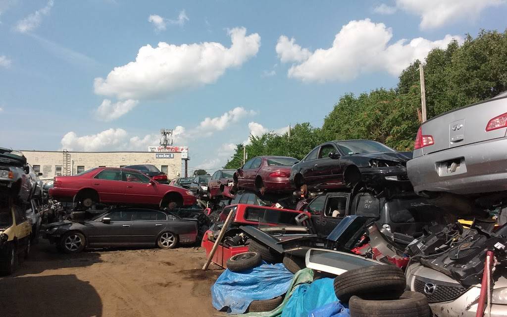 A & A Auto Parts & Towing & Cash for Junk Cars | 381 Huntington Ave, Providence, RI 02909, USA | Phone: (401) 943-6625