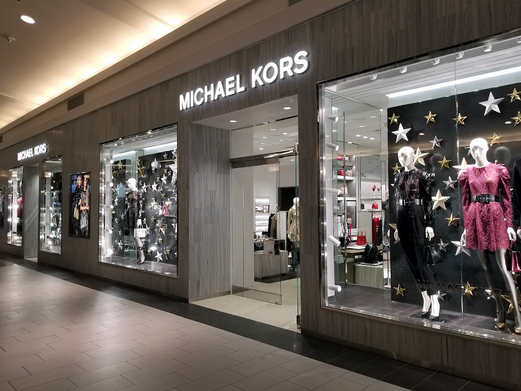 Michael Kors | 630 Old Country Rd #2093, Garden City, NY 11530 | Phone: (516) 535-5844