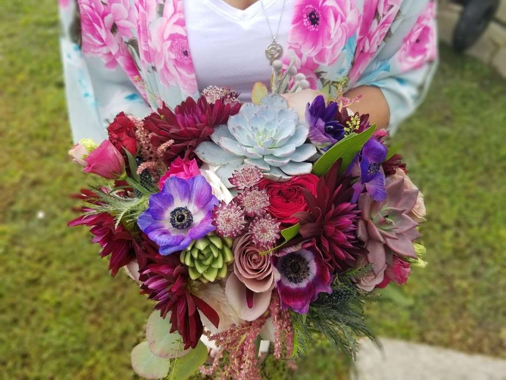 Sherwood Florist | 21391 Foster Rd, Tilghman Island, MD 21671 | Phone: (443) 521-9929