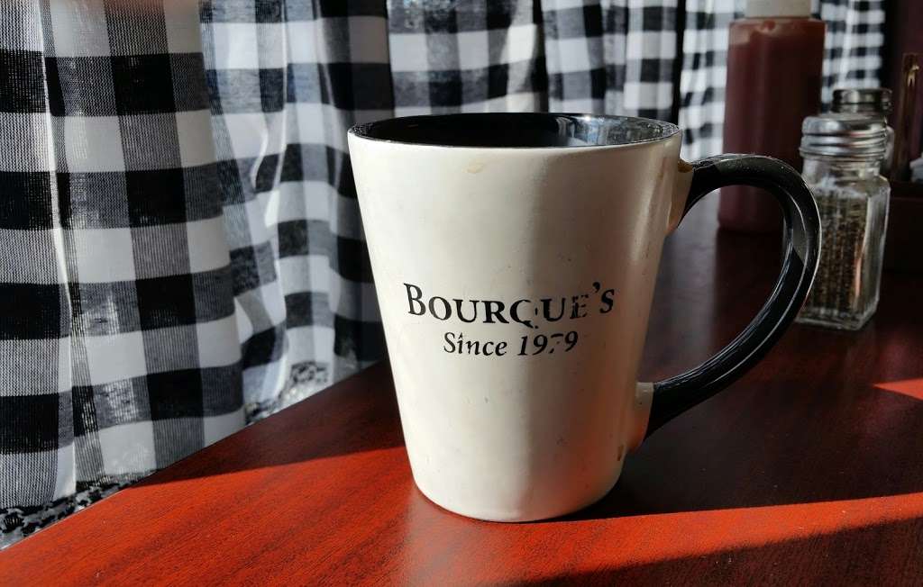 Bourque Restaurant | 194 Main St, Norfolk, MA 02056, USA | Phone: (508) 528-6912
