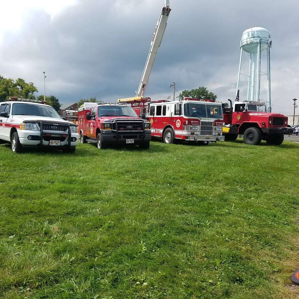 Red Hill Volunteer Fire Company | 71 E 4th St, Red Hill, PA 18076, USA | Phone: (215) 679-8051