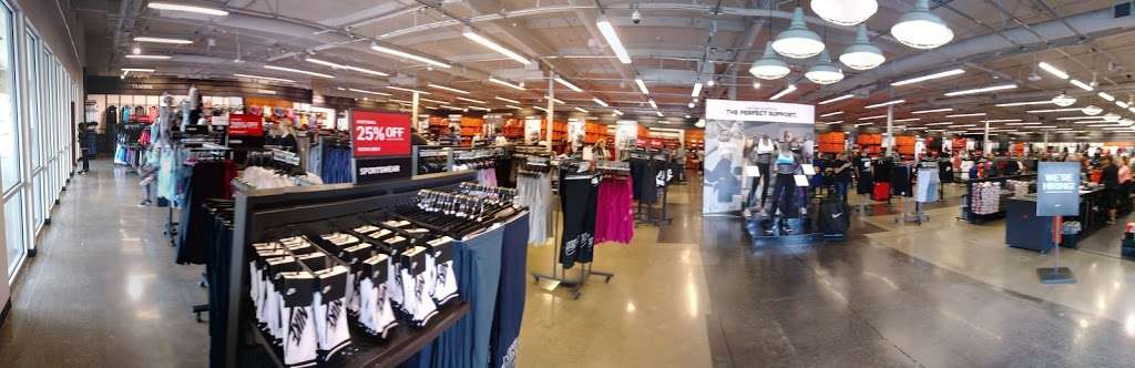 Nike Factory Store | 262 Nut Tree Rd, Vacaville, CA 95687, USA | Phone: (707) 455-7014