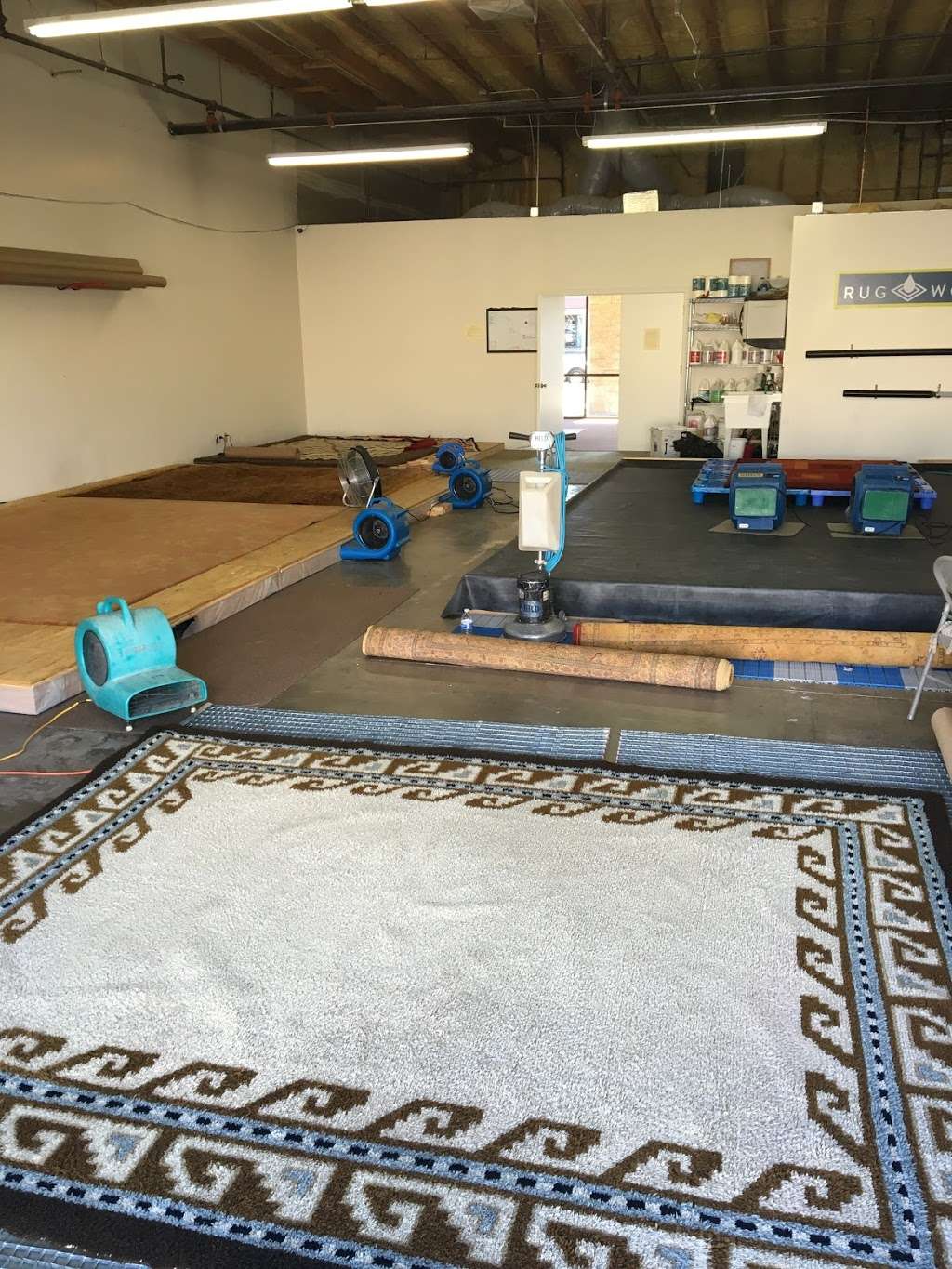 Carpet Tech Services | 3050 S Country Club Dr #6, Mesa, AZ 85210, USA | Phone: (602) 647-9305