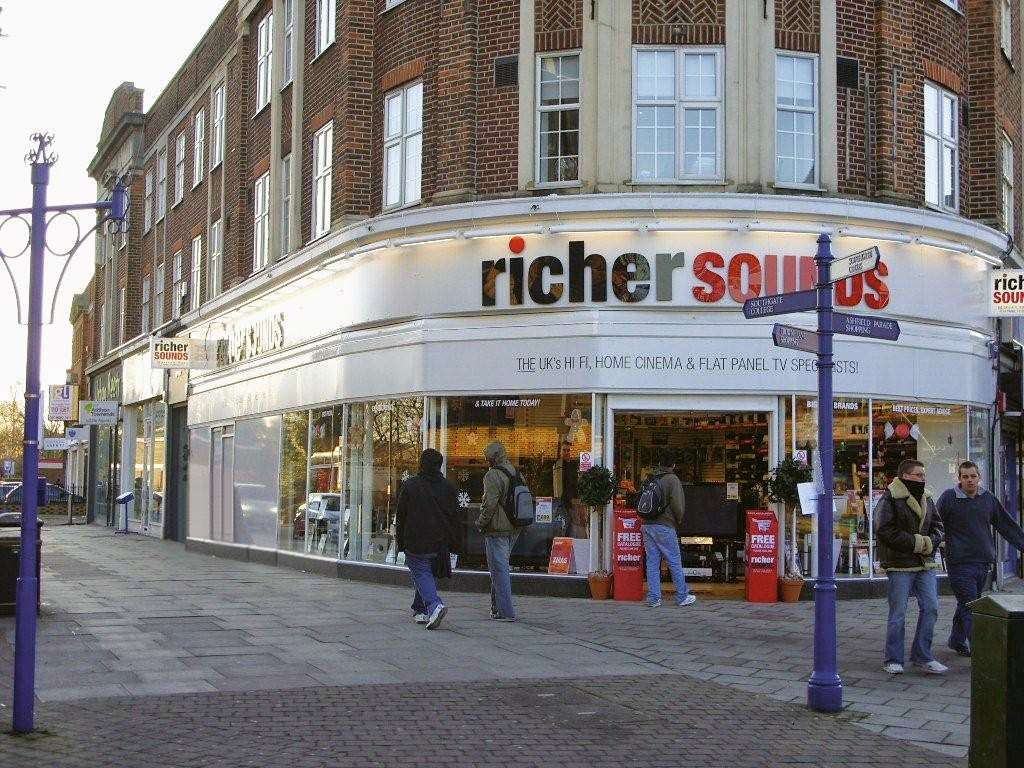 Richer Sounds, London Southgate | Charter House, High St, London N14 6BP, UK | Phone: 0333 900 0085