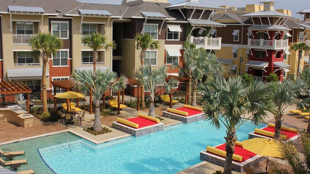 Hebron 121 Station Apartments and Townhomes | 1 Hebron Station Cir, Lewisville, TX 75057, USA | Phone: (214) 488-0220