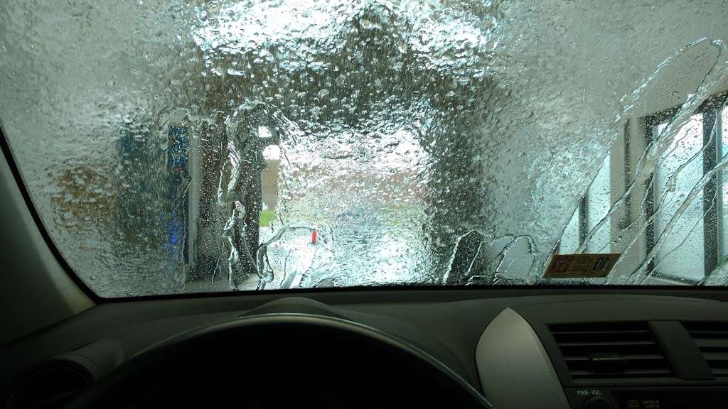 Splash & Dash Car Wash | 10266 Irongate Way, Manassas, VA 20109, USA | Phone: (703) 396-9274