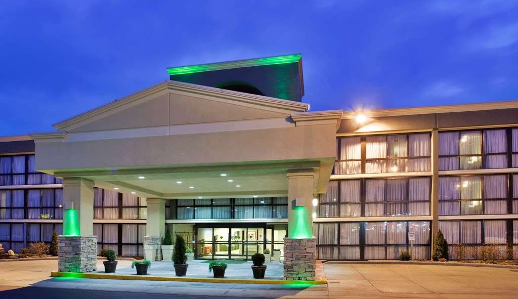 SureStay Plus Hotel by Best Western Kansas City Northeast | 7333 NE Parvin Rd, Kansas City, MO 64117 | Phone: (816) 455-1060