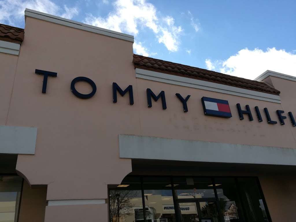 Tommy Hilfiger | 5269 International Dr, Orlando, FL 32819, USA | Phone: (407) 354-3102