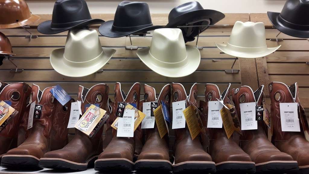 Boot Barn | 6550 Garth Rd, Baytown, TX 77521, USA | Phone: (281) 838-8340