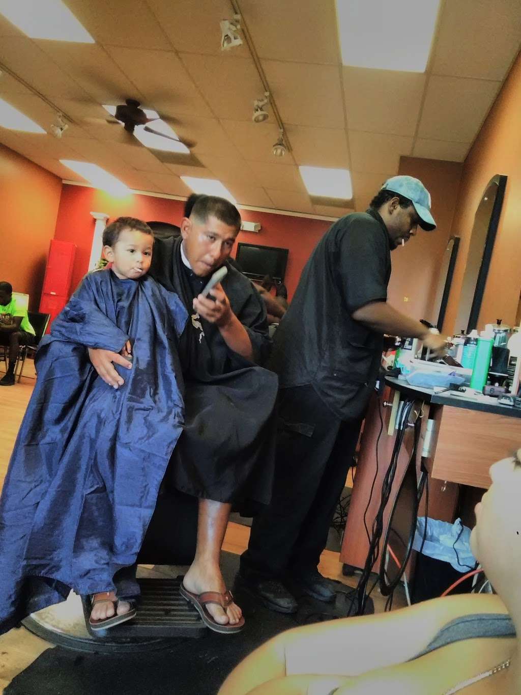 Nu Look Cutz Barber Salon | 2120 Emmorton Park Rd c, Edgewood, MD 21040, USA | Phone: (410) 612-2277