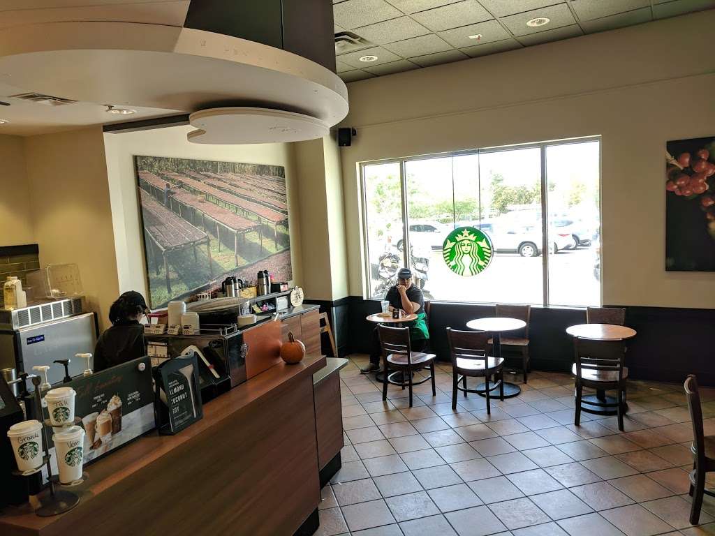 Starbucks | 4795 W Irlo Bronson Mem Hwy, Kissimmee, FL 34746, USA | Phone: (407) 477-7821