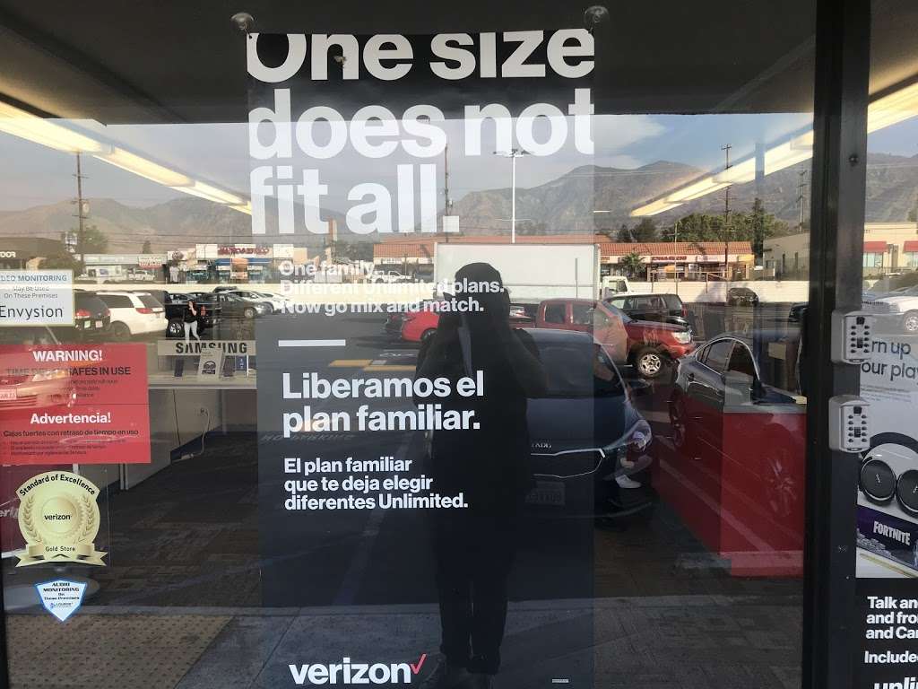 Verizon Authorized Retailer – Victra | 13756 Foothill Blvd, Sylmar, CA 91342 | Phone: (818) 408-4998