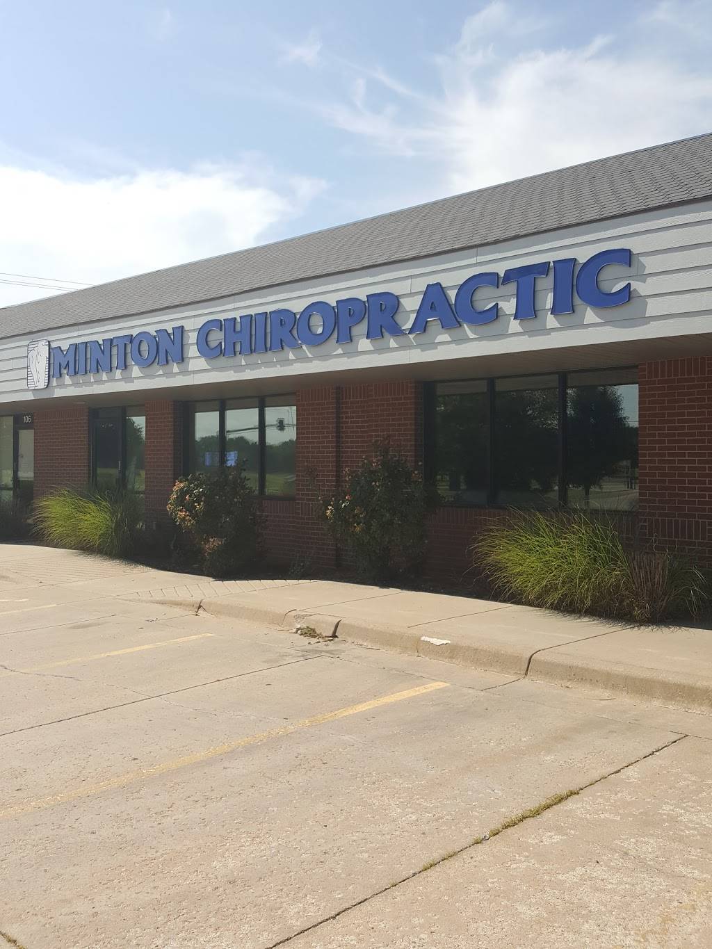 Minton Chiropractic | 11940 W Central Ave # 102, Wichita, KS 67212 | Phone: (316) 729-4447